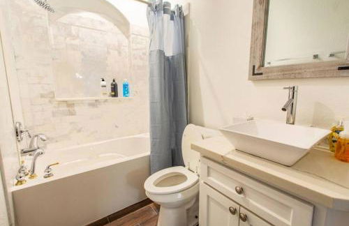 Luxury Spanish Style Getaway - Foto 27