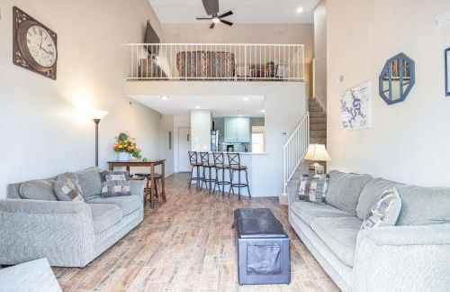 Amazing Views from Balcony, Loft & Gated Pool - Foto 2