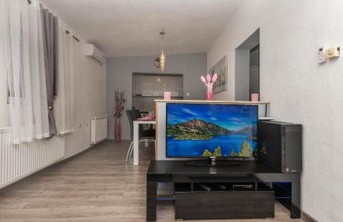 Apartman Koko with private jacuzzi - Foto 9