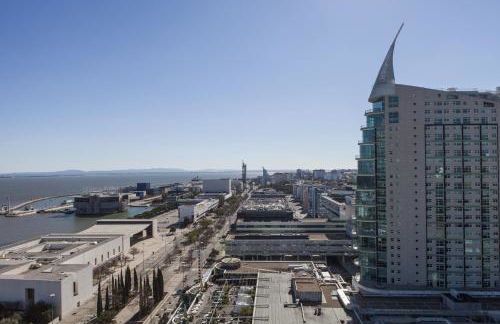 RENT4REST LISBON PARQUE DAS NAÇÕES 17Th FLOOR RIVER VIEW - Photo 6