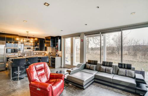 Road America Retreat Modern Villa with Garage! - Foto 1