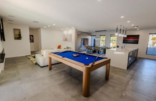 Luxury Scottsdale Retreat with Heated Pool, Hot Tub, Fire Pit & Game Room & Sleeps 12 - Foto 7