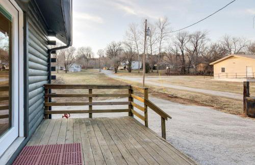 Tranquil Creekside Hideout: Families Welcome! - Foto 29