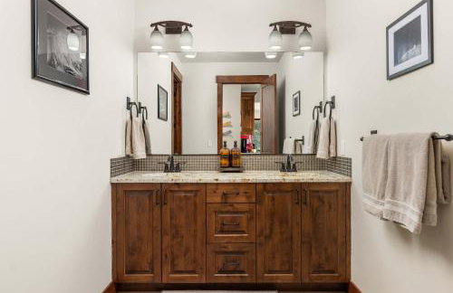 Ridge View Retreat - Panoramic Views and Hot Tub - Foto 35