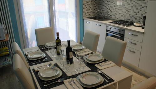 "Home away from home" - Foto 2