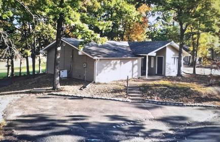 No Putts Given. Cozy home on Par 4, free Golf Cart and Pool access - Photo 28