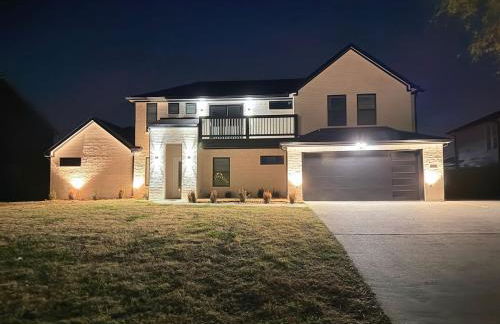 Cozy Lakeview Retreat Home - Photo 65