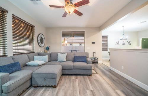 Pool and Patio Family-Friendly Goodyear Home! - Foto 15