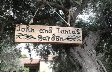 John and Tania's Garden - Photo 5