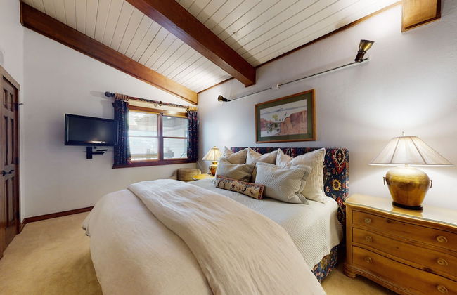 Top of the Village - Foto 32