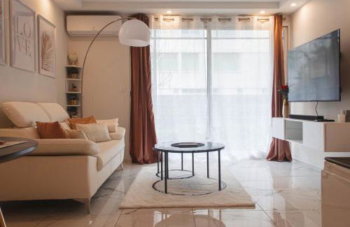 L'émeraude - Cocon Amoureux Balnéo,Clim,Balcon - Foto 13