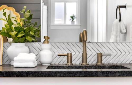 NEW! Executive Home | 1K 3Q | 3 Desks | 600+ WiFi - Foto 24