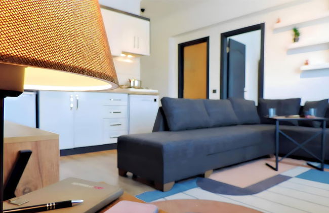 Chic Flat 10 min to Lara Beach in Antalya - Photo 2