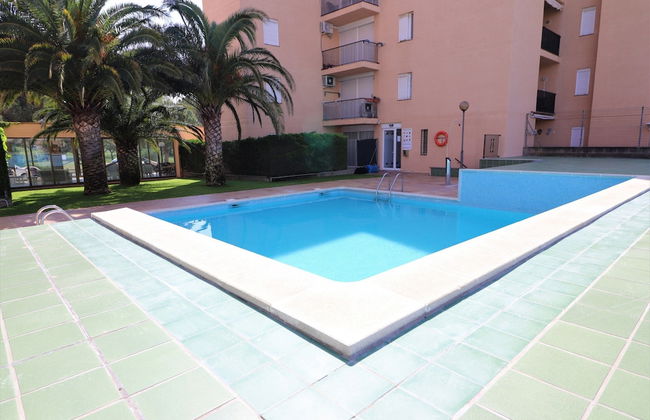 Apartment in Roses Near Sandy Beach - Photo 26