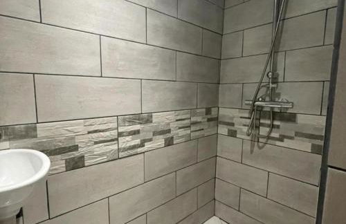 Maison plain-pied 3 ch avec sdb privatives, cour et jardin, proche Blois et châteaux de la Loire - FR-1-491-424 - Foto 11