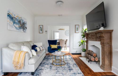 Luxury Short and Midterm Hyde Park Getaway - Photo 24