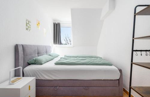 Gemütliches Heimkino mit Balkon & Beamer - Foto 14