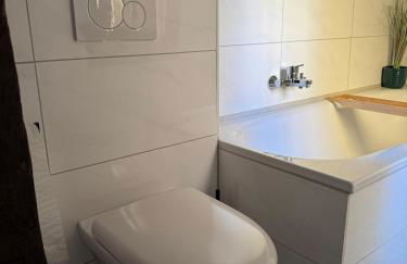 4711 Suite - Photo 5