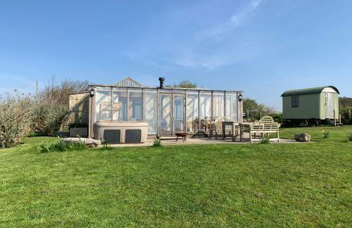 The Old Lookout - Photo 1