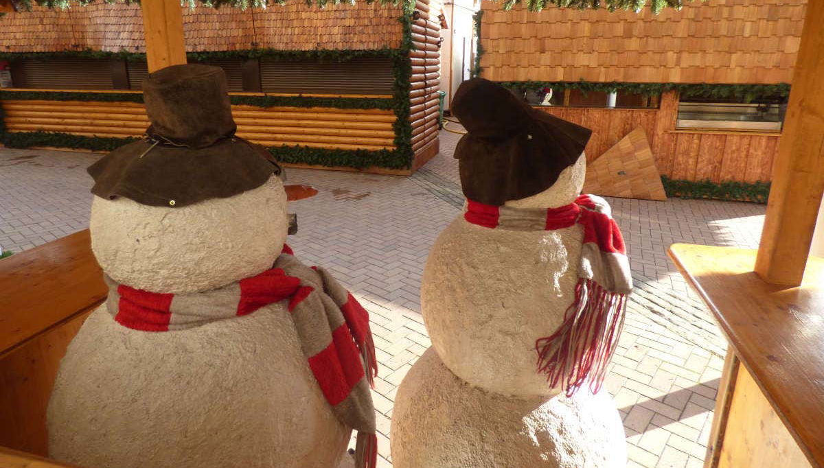 Boneco de neve no mercado de Frankfurt