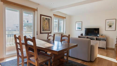 2 Bedroom Belem Wonder by LovelyStay - Photo 2