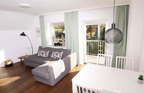 NATURBLICK Apartments 3 Moderne Ferienwohnung mit Balkon - Foto 1