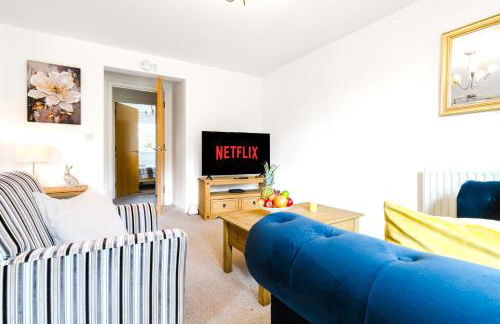 2BR Flat Near City Centre with Free Parking - Foto 24