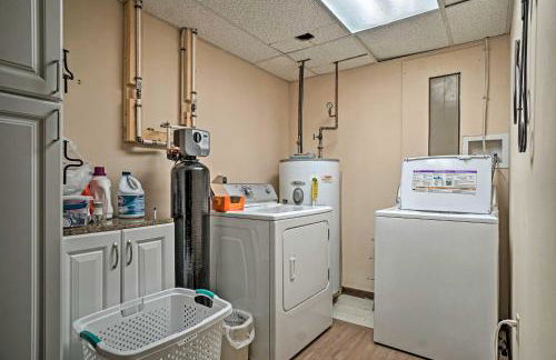 Hot Tub and Game Room Mountain Retreat in Otto! - Foto 24