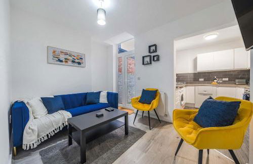 Stylish 3 Bed 3 en-suite home in a popular part of Liverpool - Close by to City Centre - Free Parking - Foto 3