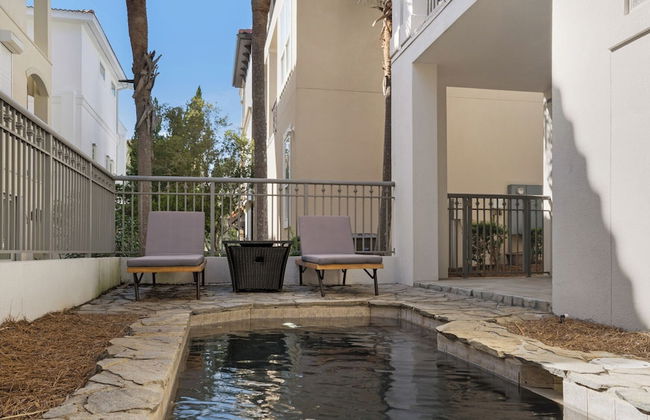 4BR Home, Private Pool, Steps From Beach, Minutes to Top Attractions - Foto 32