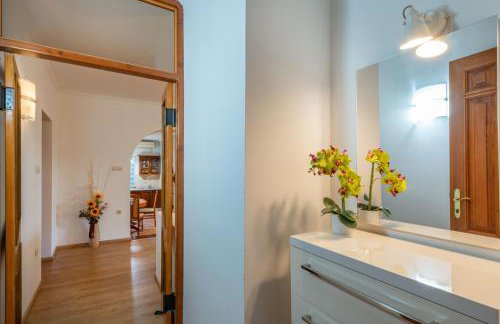 Villa Tupljak, luxury and comfort in a hidden summer hideout - Photo 18