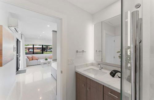 Lush Florida King Bed Studio - Dog Friendly Oasis - Foto 21