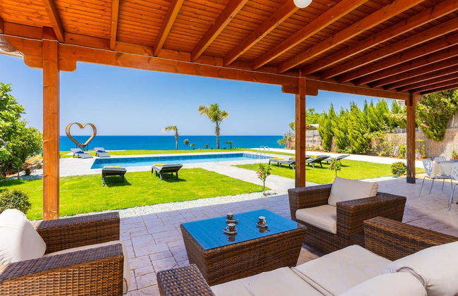 Villa Beach Heaven in Pomos - Foto 14