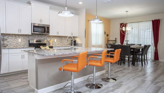 6BR Home Prime Location - Foto 4, Habitación