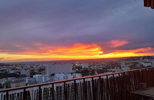 Comfortable T2 with stunning sea view - Foto 13