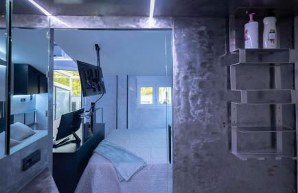 Iron House - Penthouse with Bathtub in Golden Mile & Roman Bridge - Foto 57