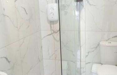 penthouse on the river foyle. foyleview apartments - Foto 6