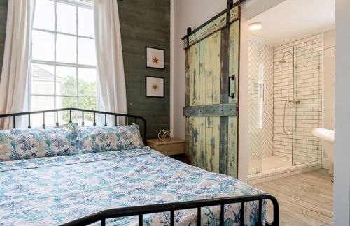 Historic and charming duplex in desirable midtown, close to the beach and strand - Foto 28