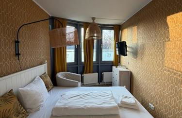 BoLA Ferienwohnung Hamburg 50a mit Balkon Familienfreundlich für 4 Personen, Parkplatz - Foto 15