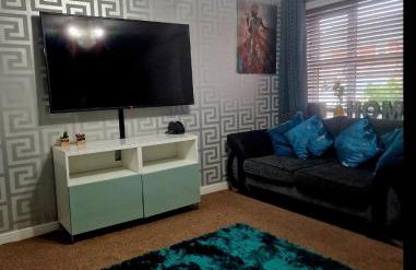 Well Furnished 3 Bedroom House in a cosy estate in Bolton - Foto 3