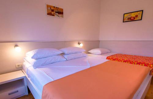 APARTMANI IVAN I RUŽA - Foto 13