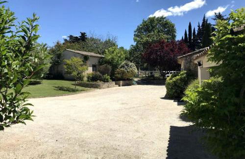 84A - "Mas d'Elise" magnificent villa with pool in the heart of Luberon - Foto 10