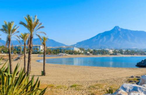 Prachtig appartement met zeezicht in Estepona Costa del Sol - Photo 32