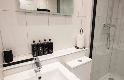 Dorset Stylish Apartment - Photo 23