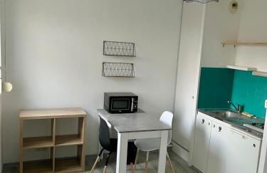 Studio calme proche de la gare - Foto 8