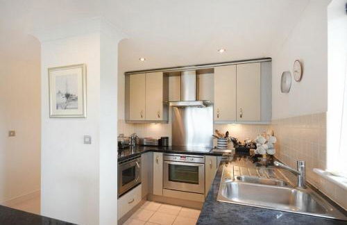 Castle View at the Viking - Photo 13