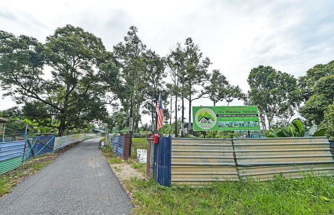 OYO HOME 90682 Liliz Mambang Farmstay - Foto 30