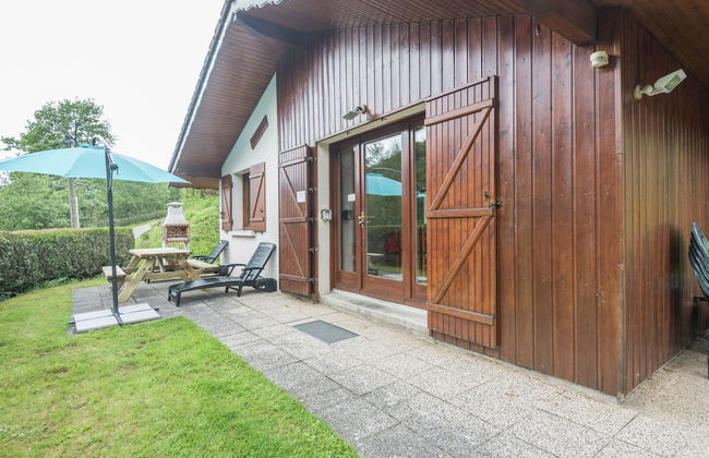 Chalet in Lovely, Rich Forest Setting With a Beautiful View - Photo 58