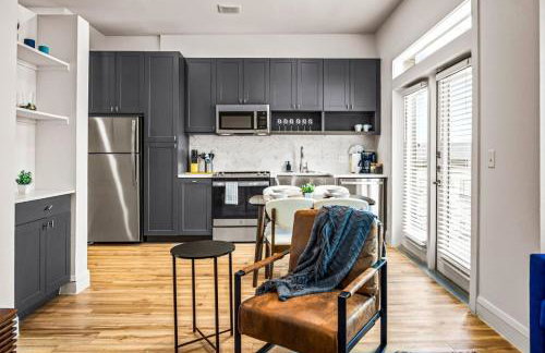 Luxurious New Unit 1Bd1Ba Pool, Golf Sim - Foto 8