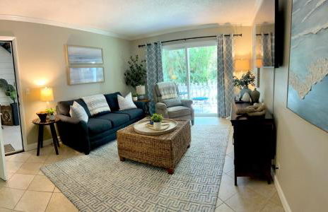 L9 Ocean Walk freshly painted and nicely decorated. - Foto 15